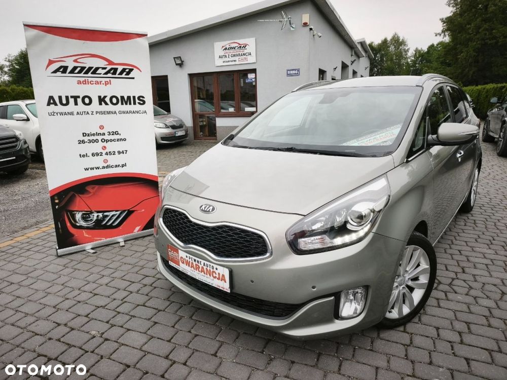 Kia Carens - 1