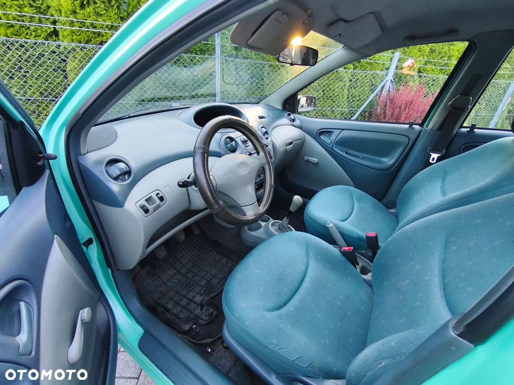 Toyota Yaris 1.0 Base - 14