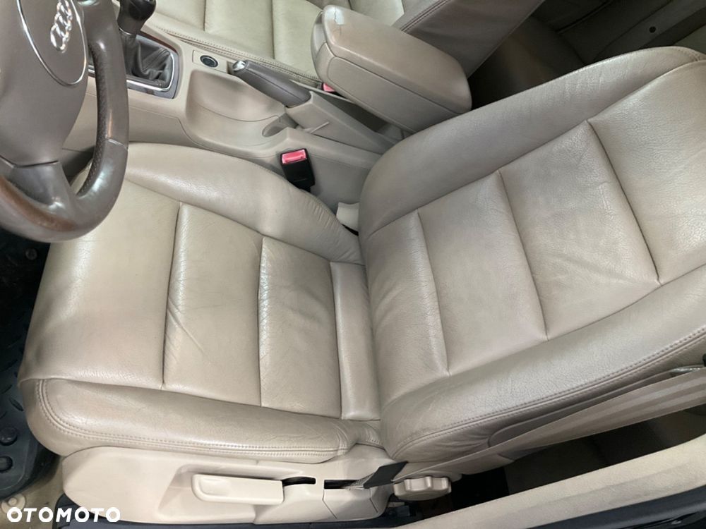 Audi A4 Limousine - 27