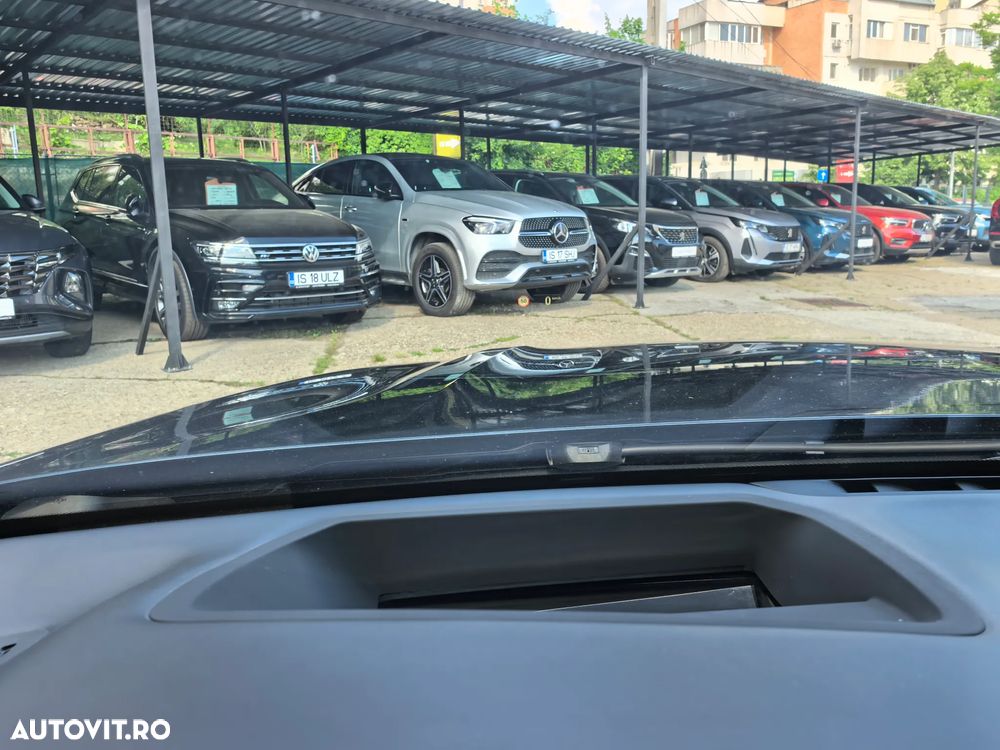 BMW Seria 7 750Ld xDrive - 25