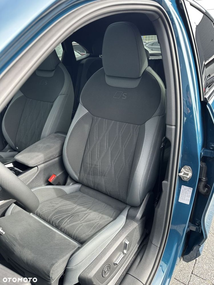 Audi Q3 Sportback - 12