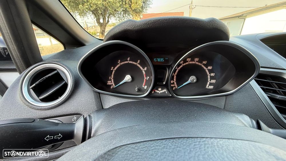 Ford Fiesta 1.0 T EcoBoost Titanium - 20