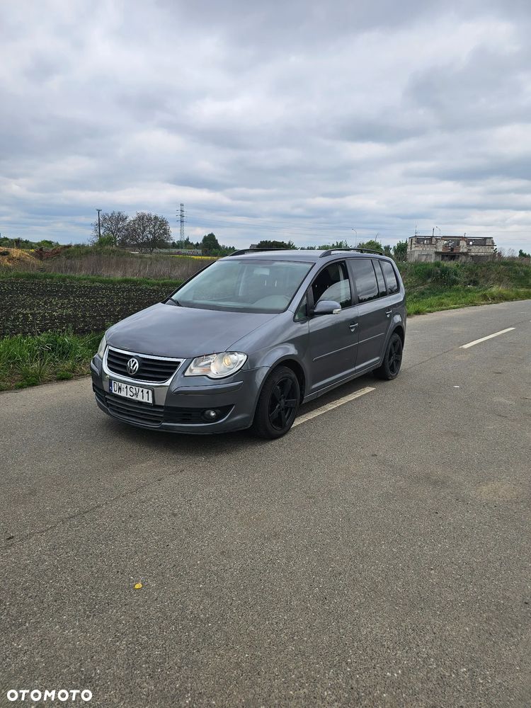 Volkswagen Touran 2.0 TDI DPF DSG Comfortline - 1
