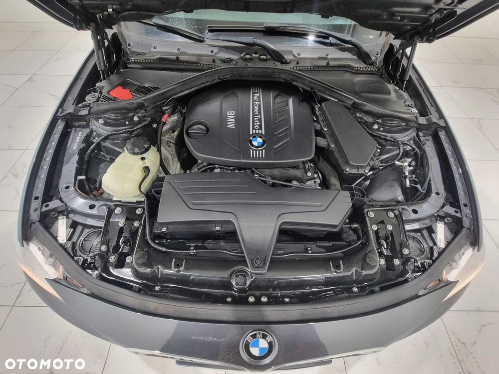 BMW Seria 3 - 37