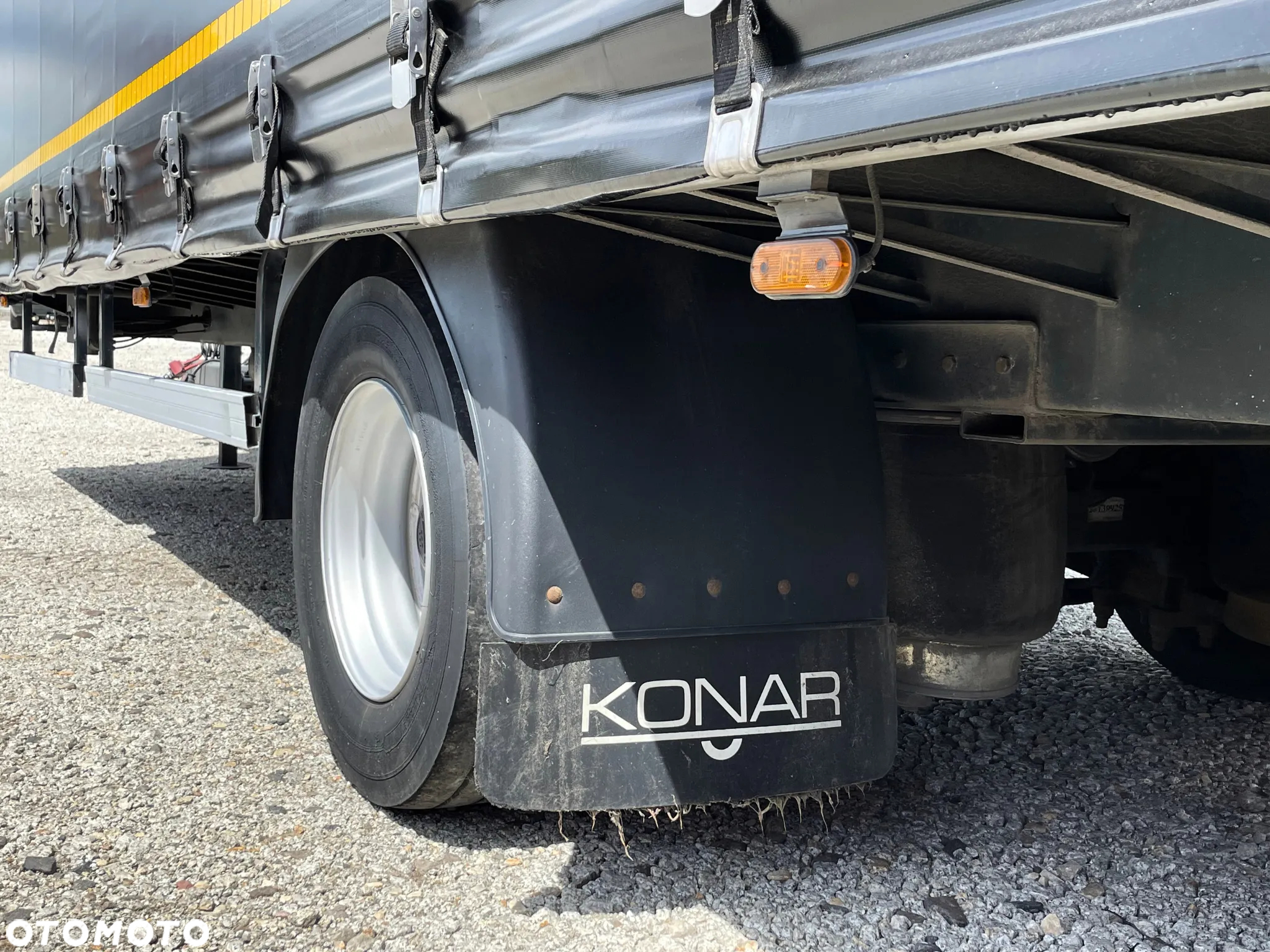 Konar PRZYCZEPA TANDEM / 7,75 M / SUWANY PODNOSZONY DACH / SALON PL - 7