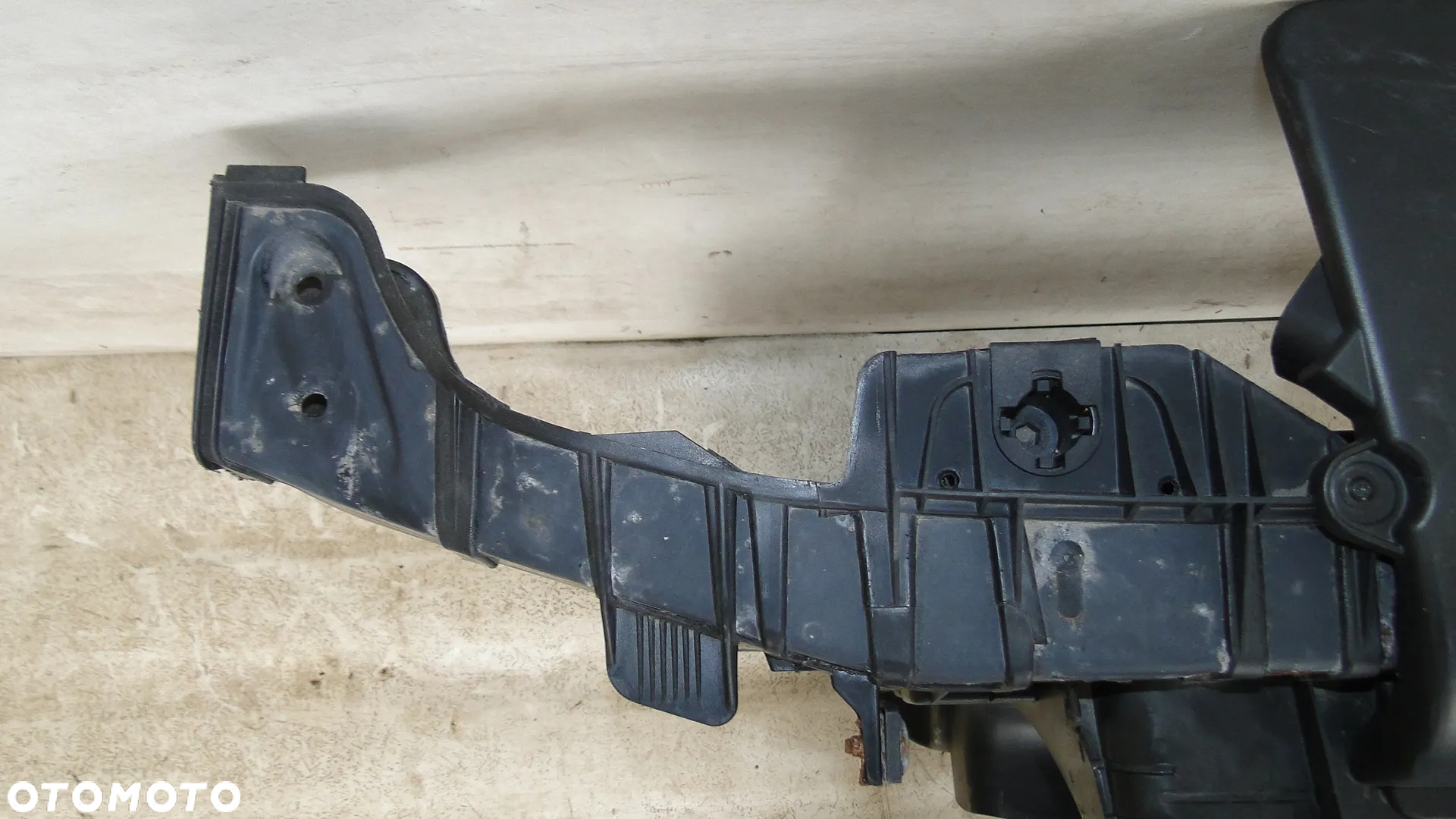 BMW 1 E87 E88 E82 E81 PAS PRZEDNI WZMOCNIENIE CZOŁOWE 2.0D - 7