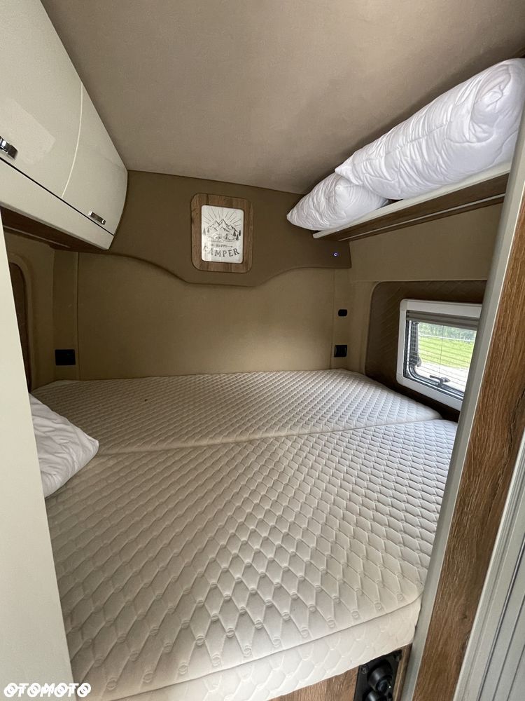 Mercedes-Benz Sprinter - 14