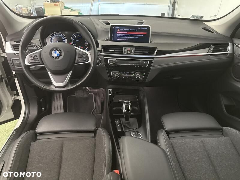 BMW X1 sDrive18i - 21