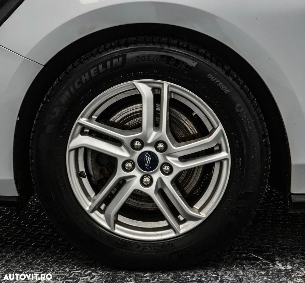 Ford Focus 1.5 EcoBlue Titanium Business - 26