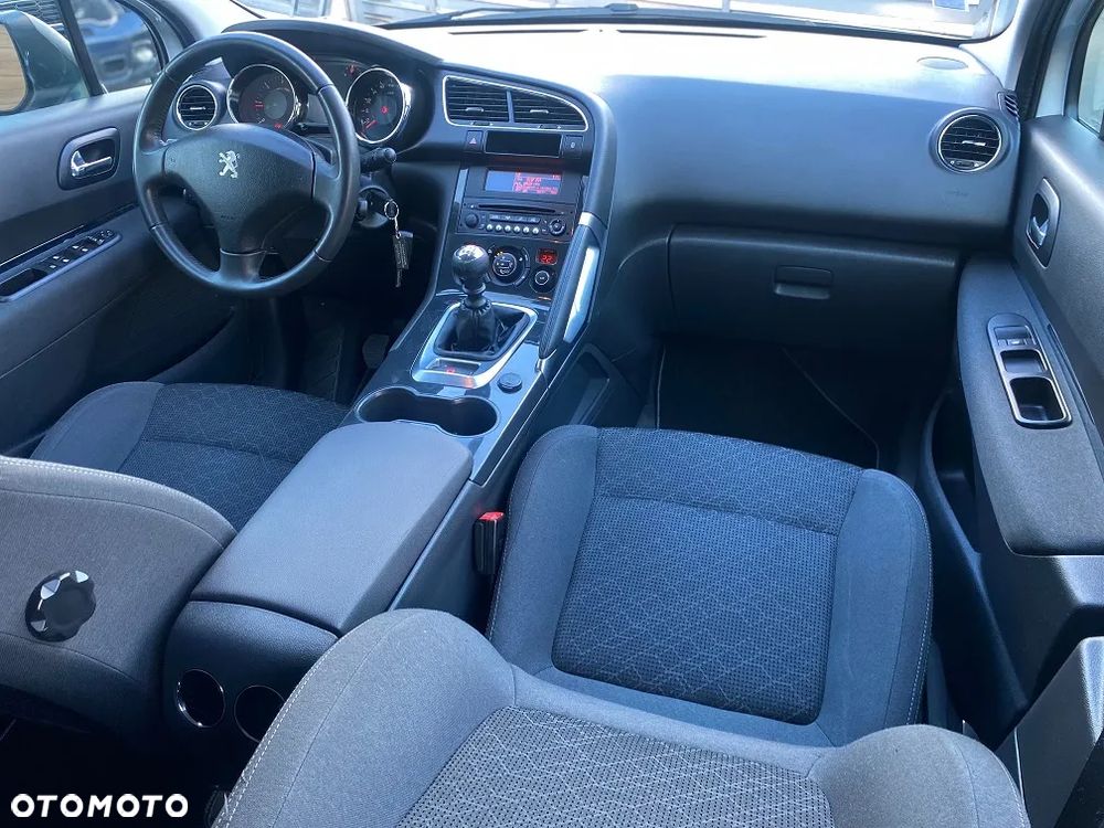 Peugeot 3008 1.6 BlueHDi Style S&S - 9