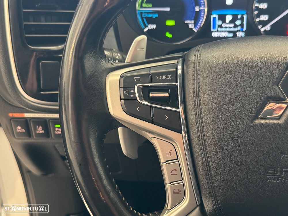 Mitsubishi Outlander 2.4 Intense - 22