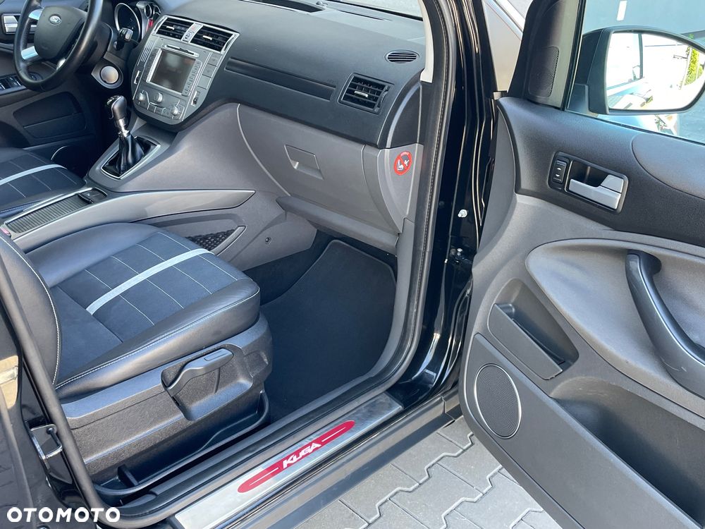 Ford Kuga - 25