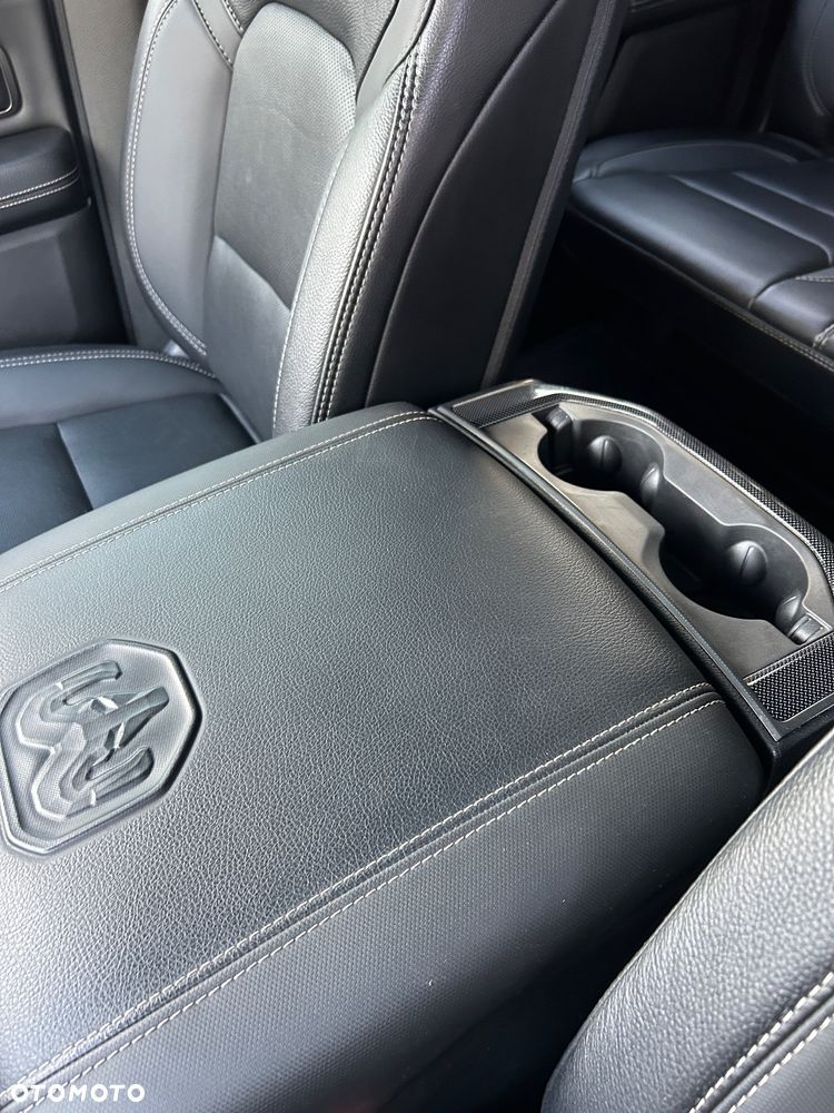 Dodge RAM 1500 5.7 4x4 - 23