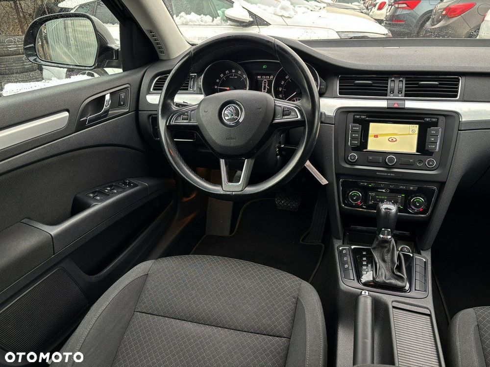 Skoda Superb 2.0 TDI DSG Exclusive - 22