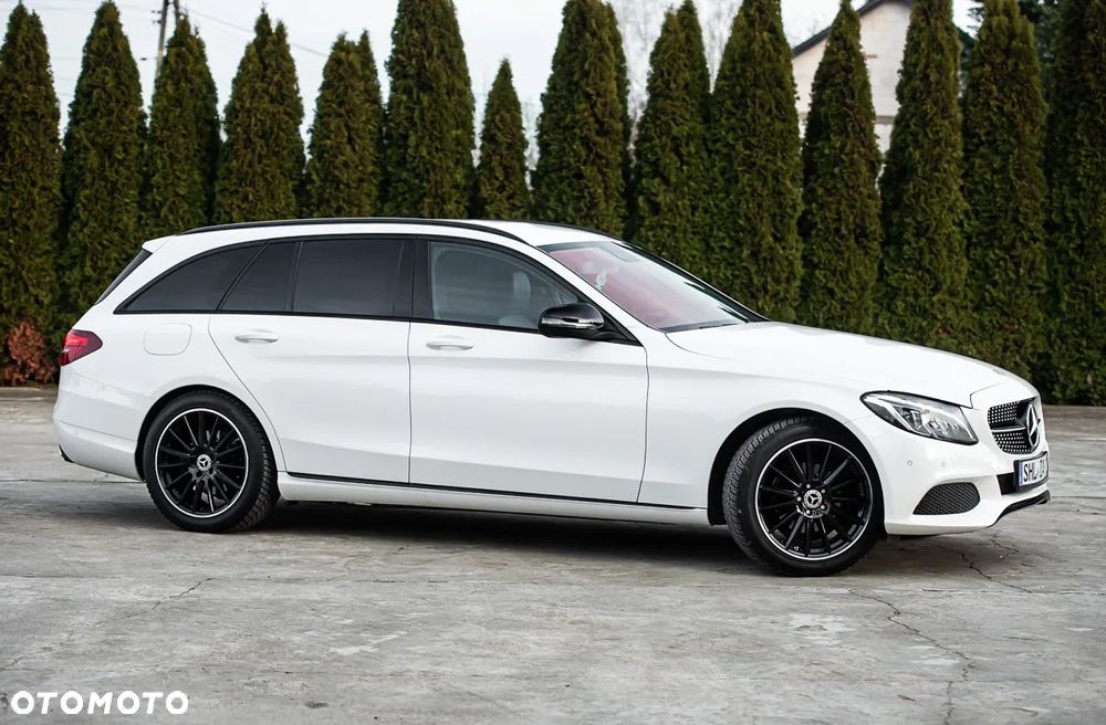 Mercedes-Benz Klasa C 180 9G-TRONIC AMG Line - 3