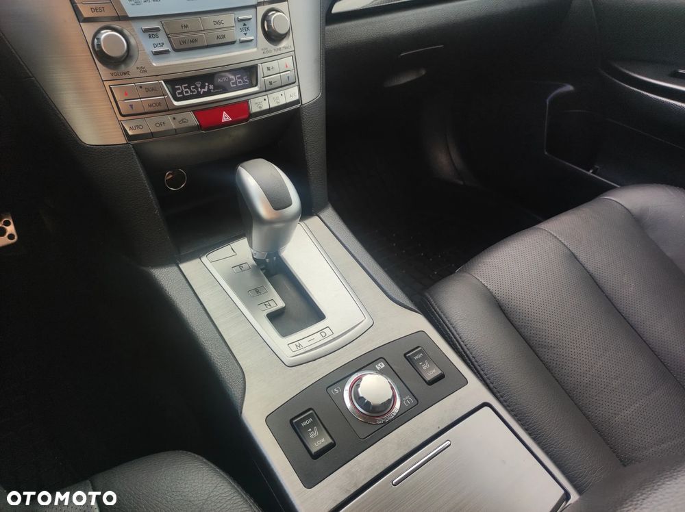 Subaru Legacy 2.5i GT - 19