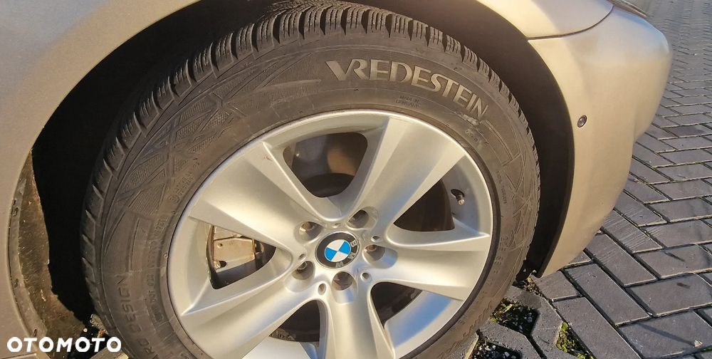 BMW Seria 5 535d xDrive - 26