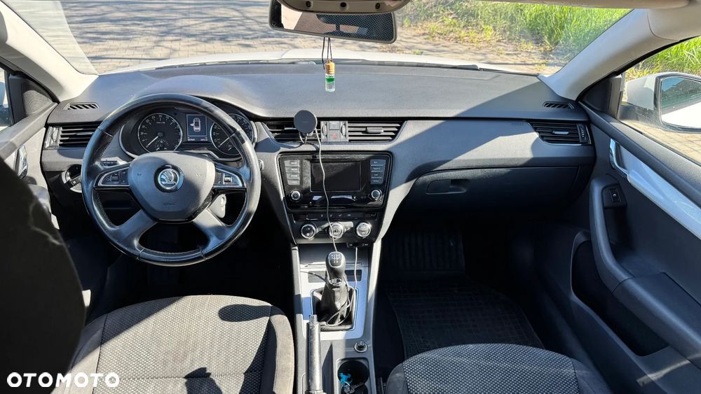 Skoda Octavia 1.6 TDI Ambition - 15