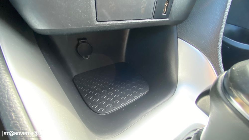 Toyota Yaris 1.5 HDF Comfort - 45