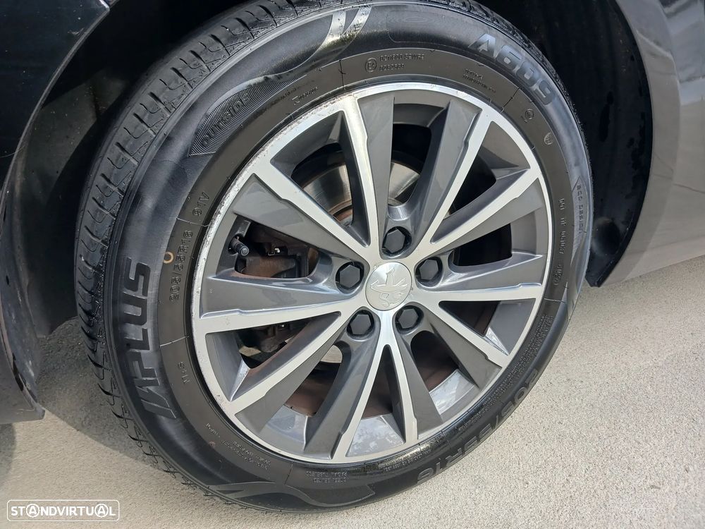 Peugeot 308 SW - 10