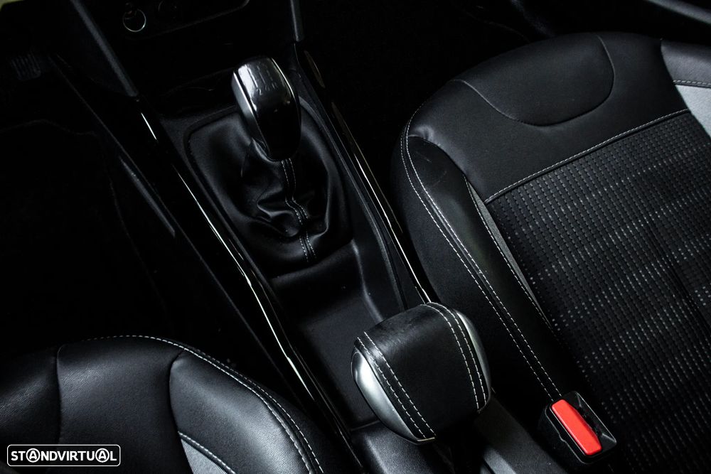 Peugeot 2008 PureTech 110 Stop&Start Allure - 17