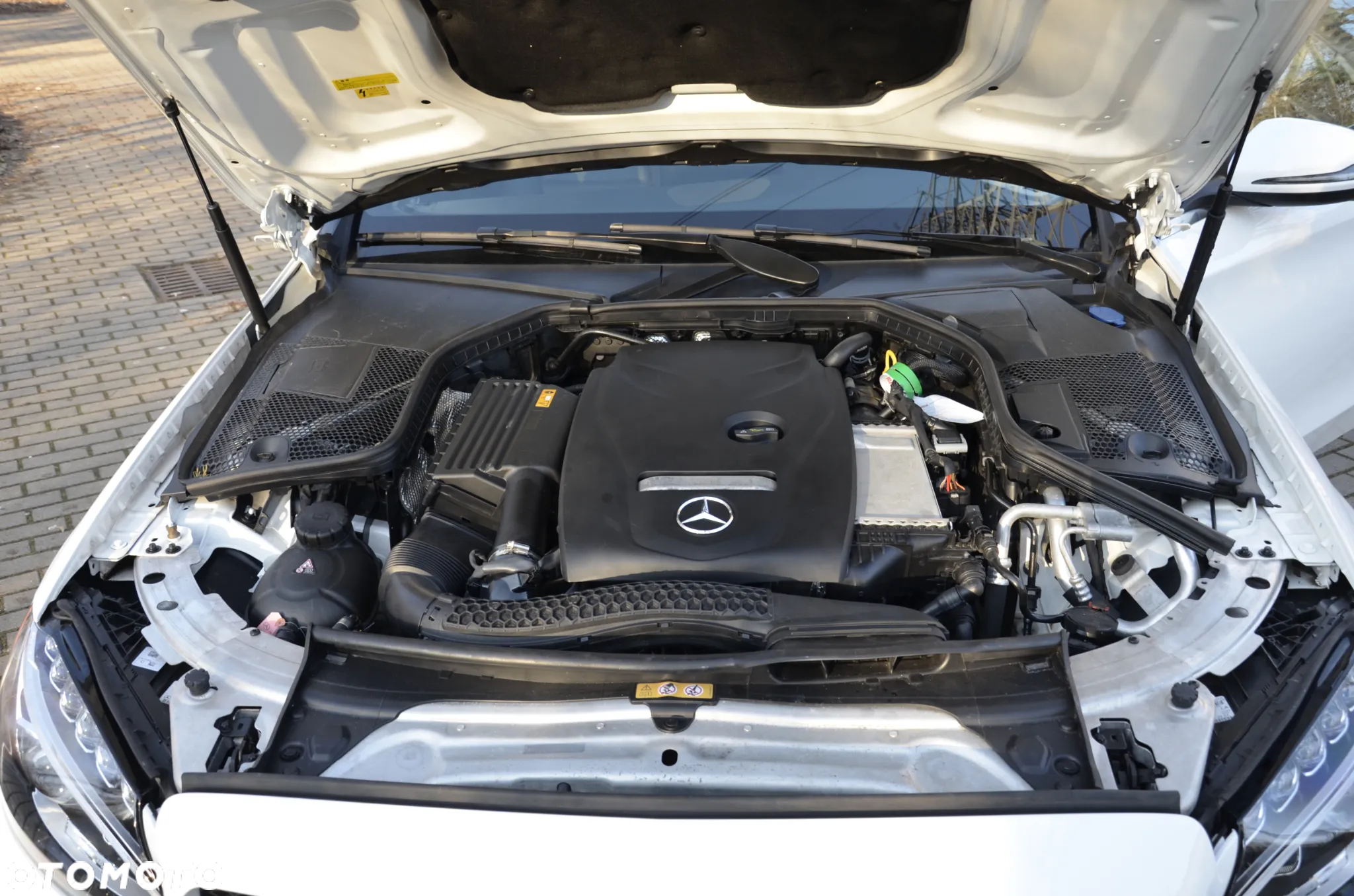 Mercedes-Benz Klasa C 300 9G-TRONIC - 30