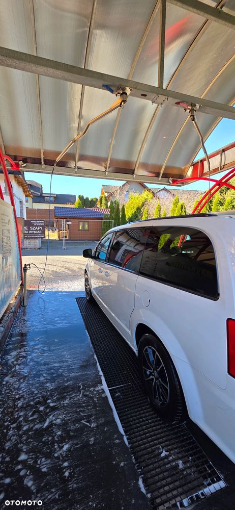 Dodge Grand Caravan 3.6 R/T - 4