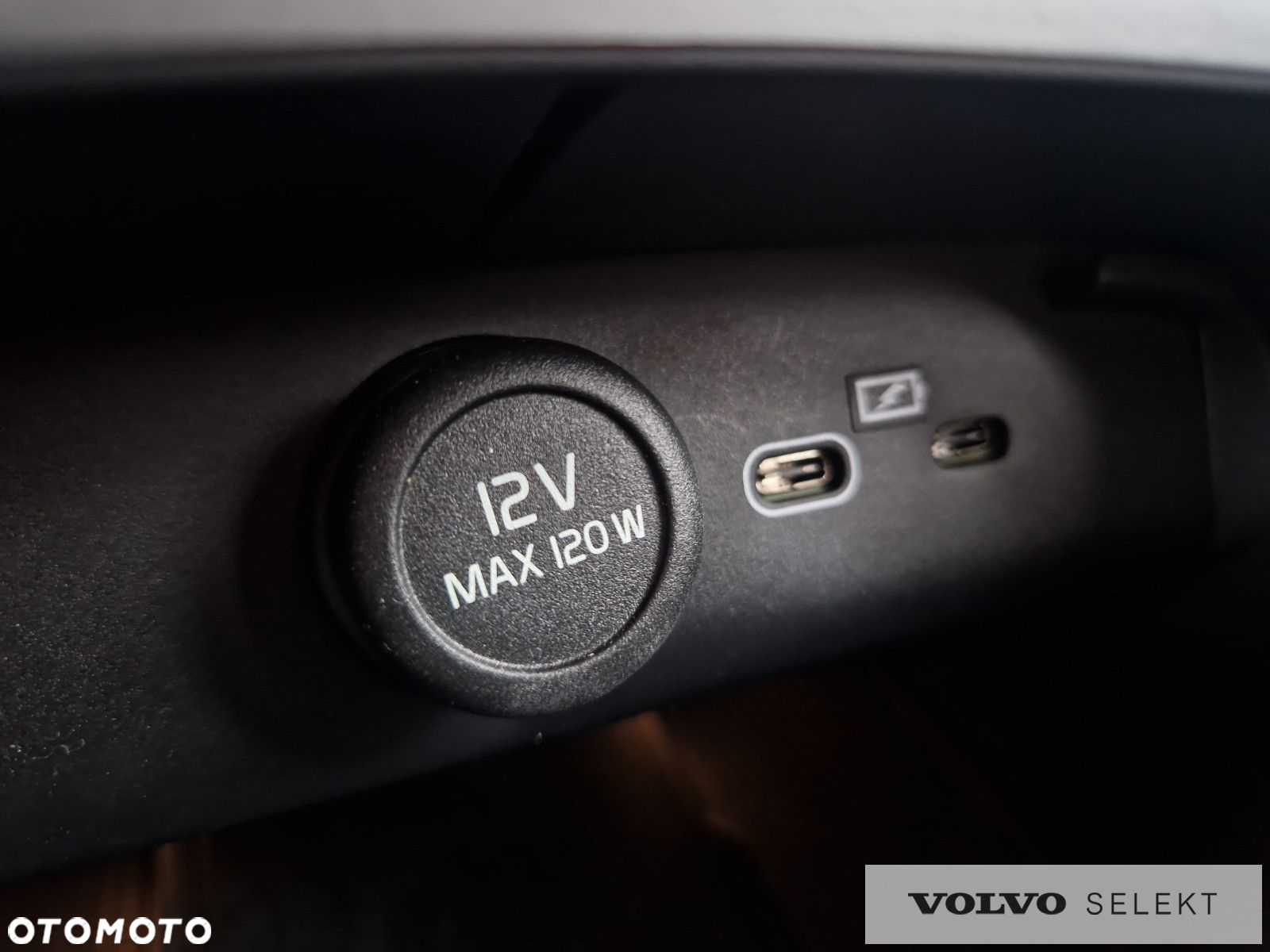 Volvo XC 40 - 24