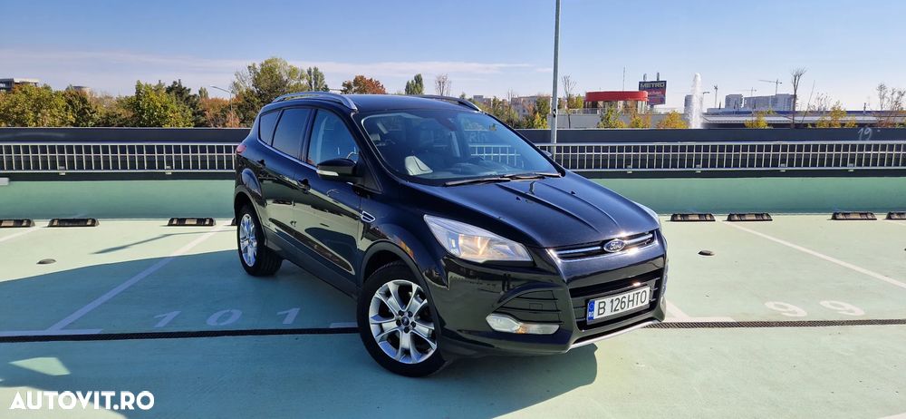 Ford Kuga 2.0 TDCi 4x4 Aut. Titanium - 2