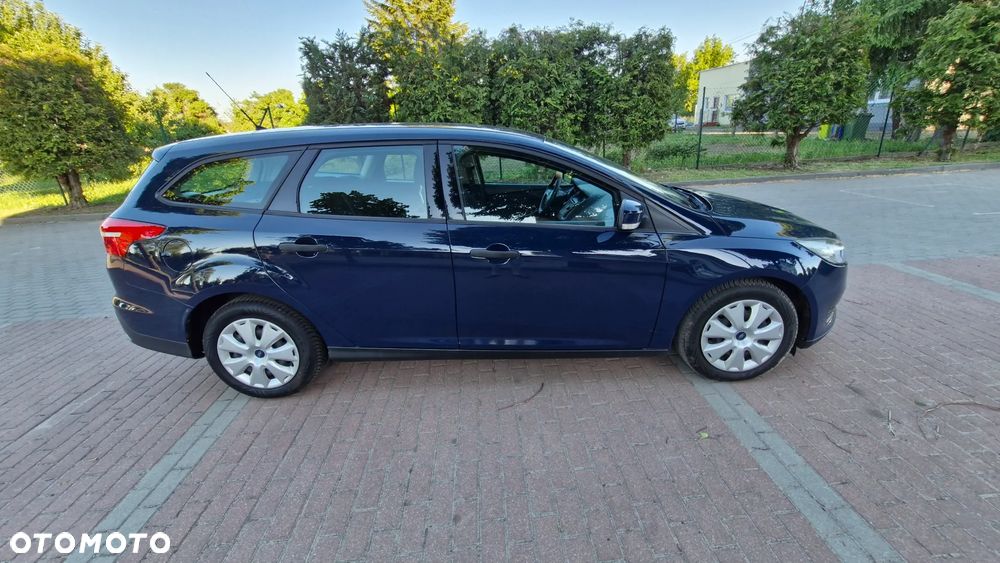 Ford Focus 1.0 EcoBoost Trend - 6