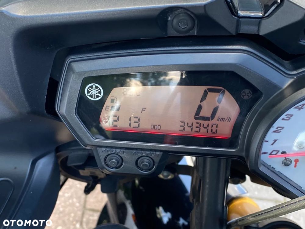 Yamaha FZ8 - 7