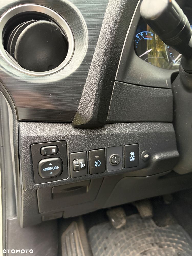 Toyota Auris 1.6 Dynamic - 12