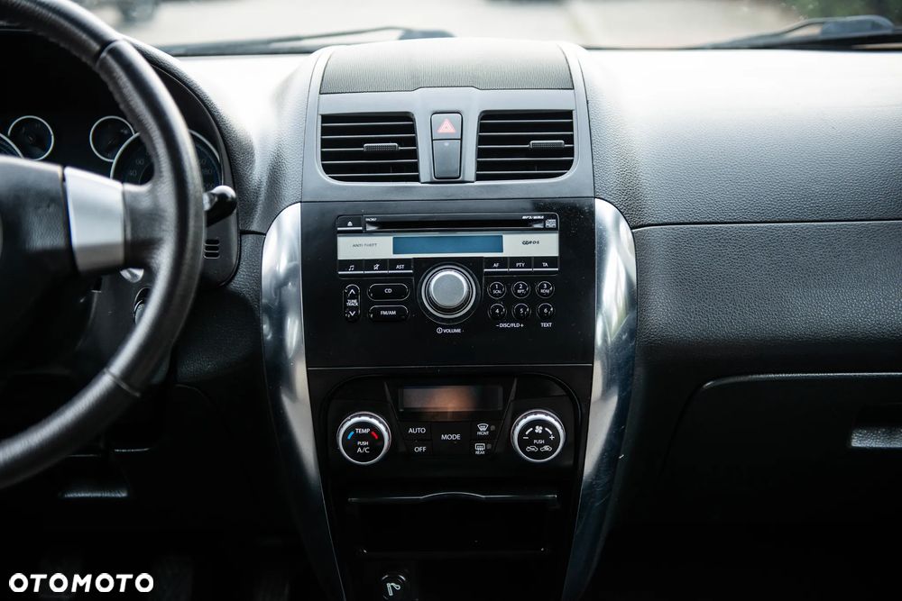 Fiat Sedici 2.0 Multijet DPF 4x2 Emotion - 23