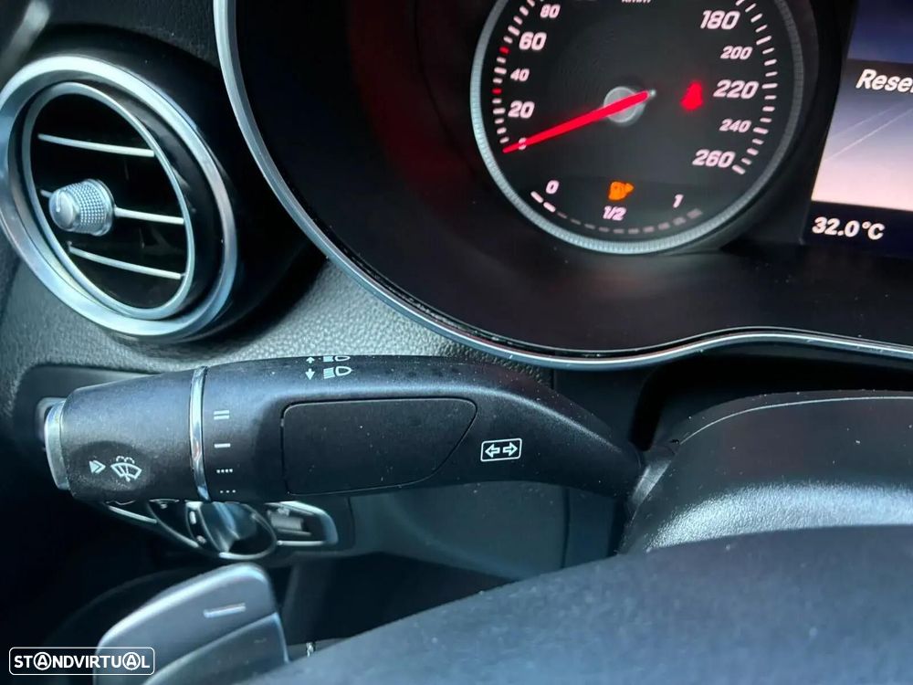 Mercedes-Benz C 300 - 19