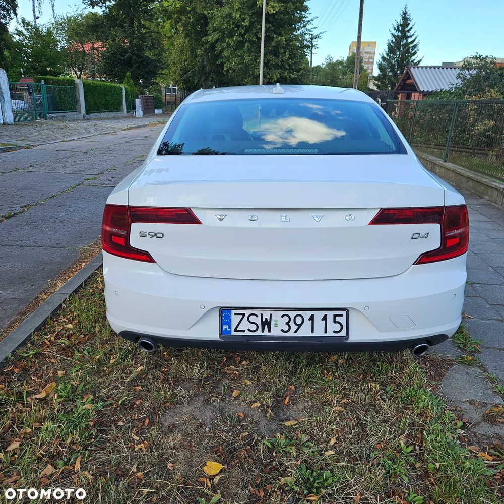 Volvo S90 - 12