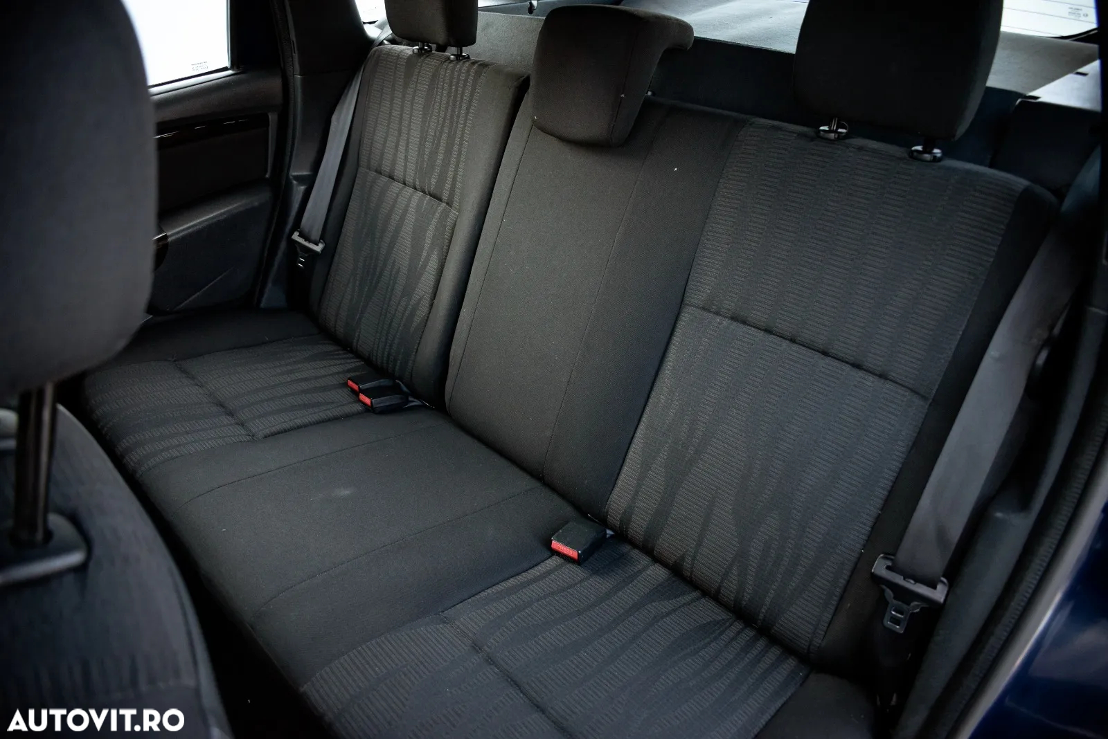 Dacia Duster 1.6 4x2 Laureate - 17