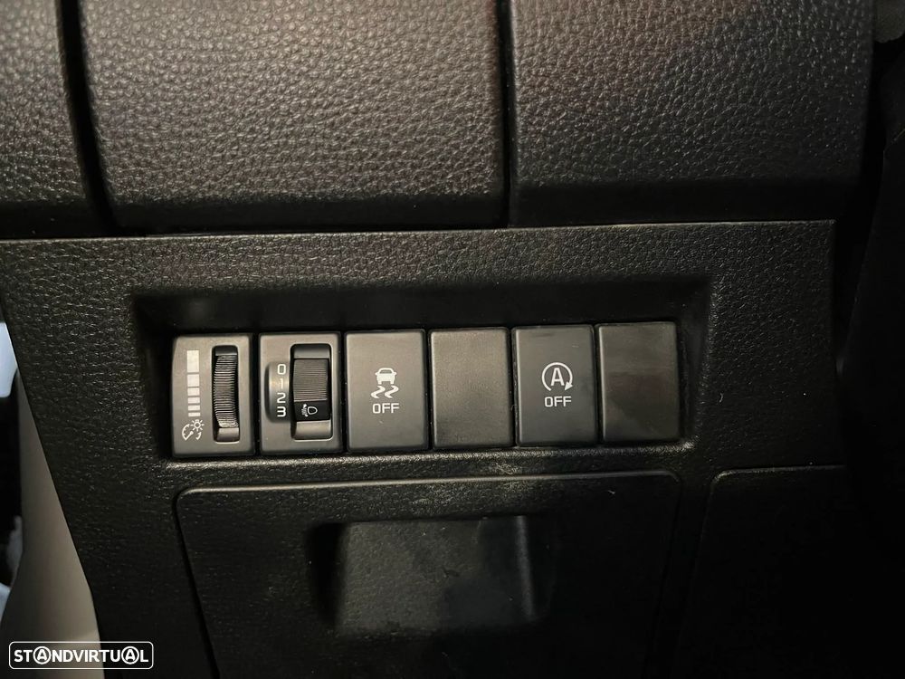 Isuzu D-Max 1.9 DDi 4WD 5 Lugares - 26