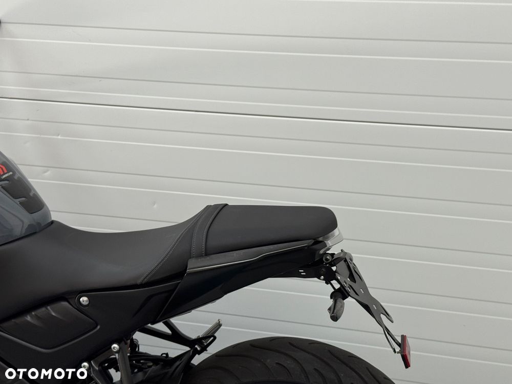 Yamaha MT - 16