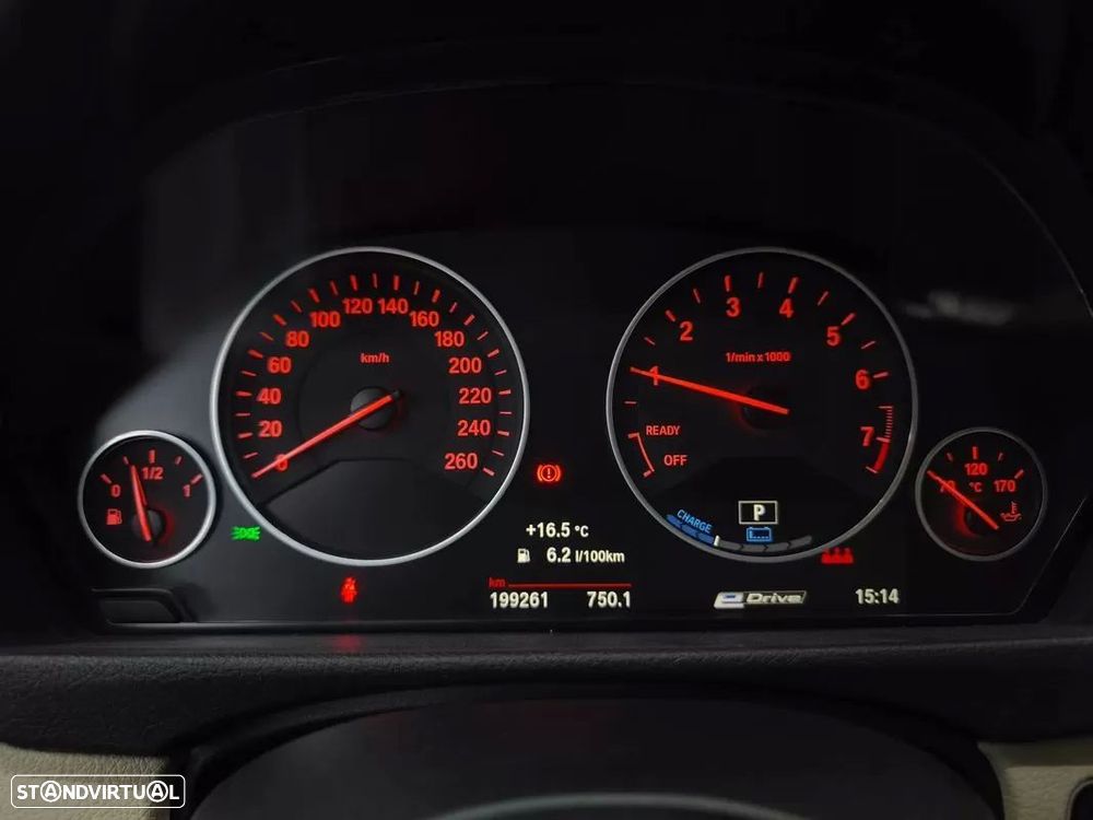 BMW 330 e iPerformance Line Luxury Purity - 27