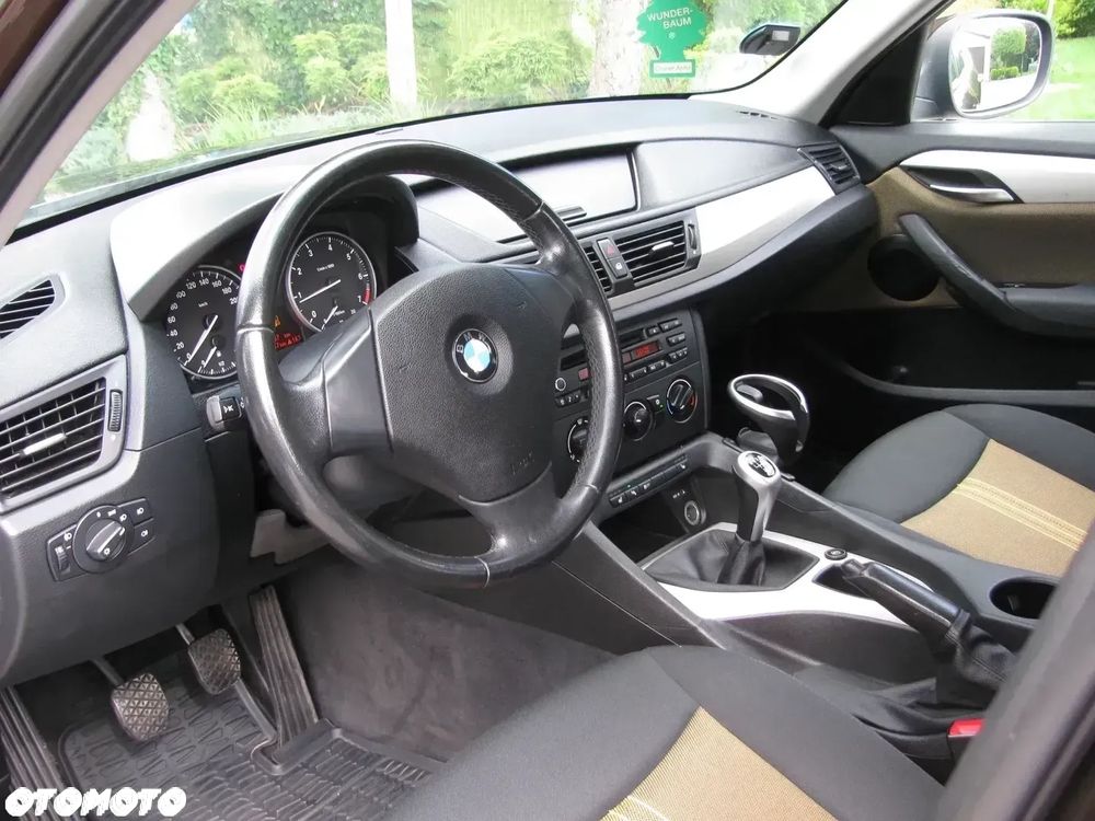 BMW X1 - 15