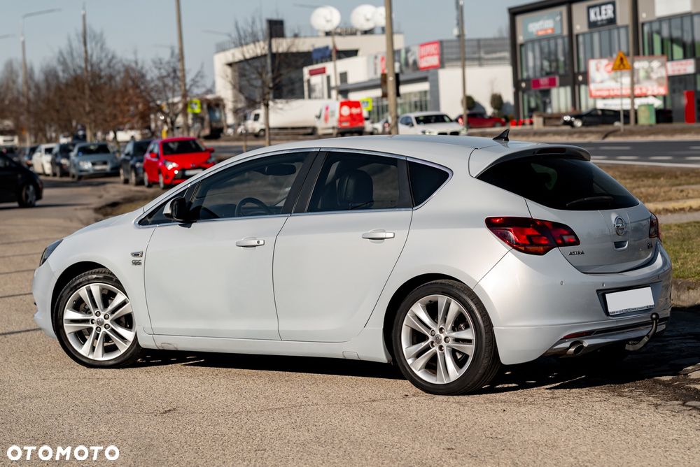 Opel Astra - 14
