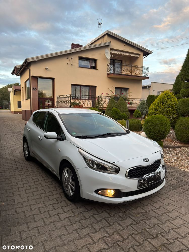 Kia Ceed II (2012-) 1.4 CVVT Vision, 2014