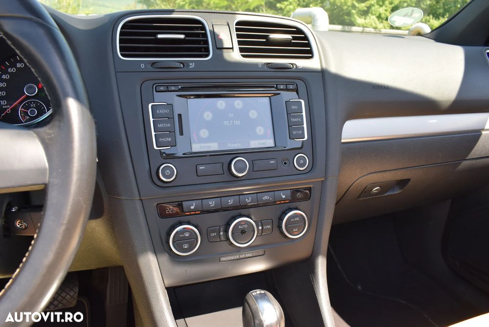 Volkswagen Golf 2.0 TDI BlueMotion Technology DSG Exclusive - 14
