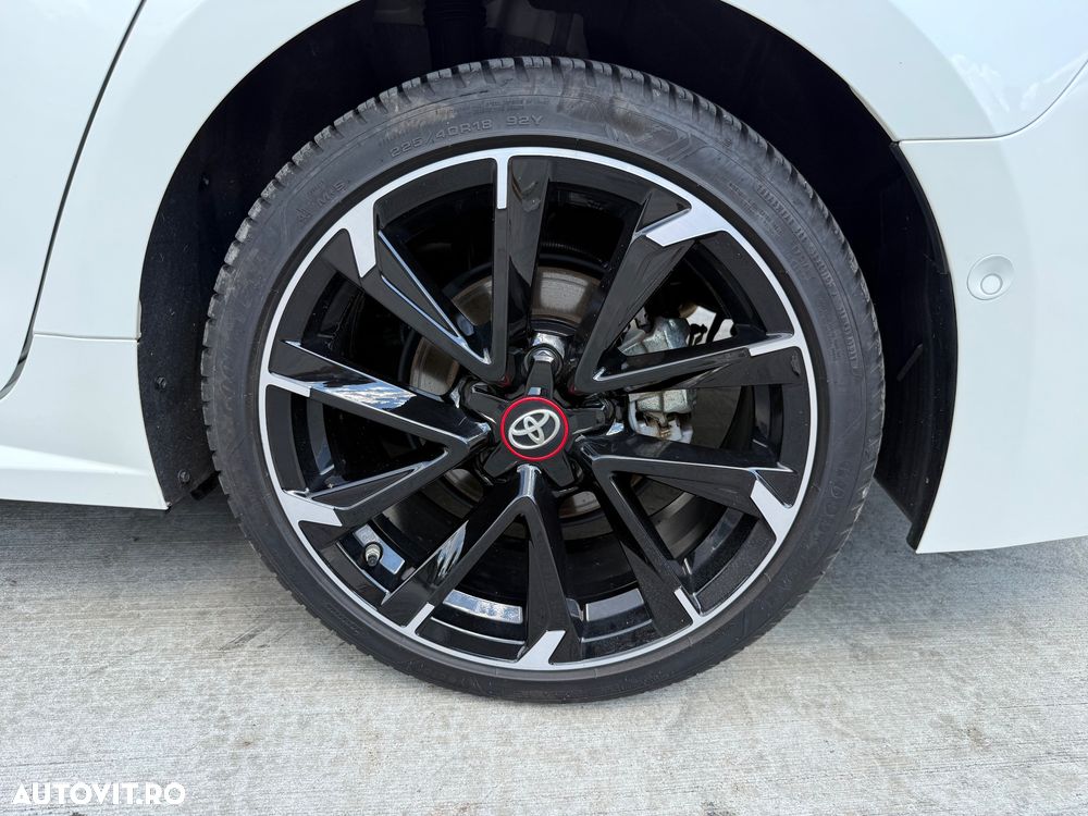 Toyota Corolla - 22