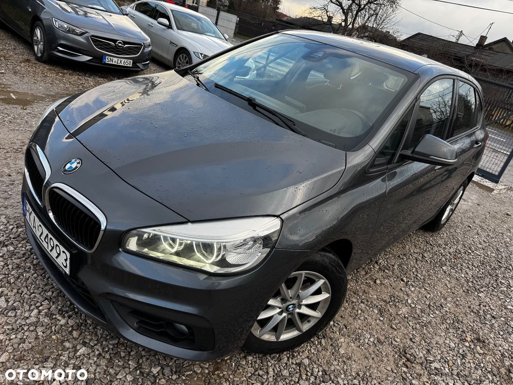 BMW Seria 2 218d - 24