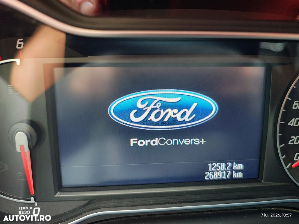 Ford S-Max - 9