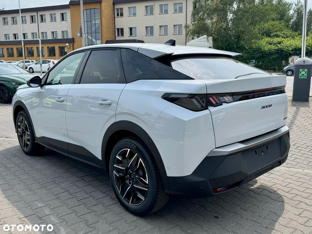 Peugeot 3008 1.2 PureTech mHEV Business e-DCS6 - 6