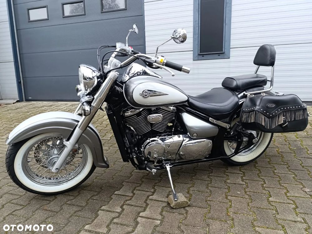 Suzuki VL 800 Volusia - 13