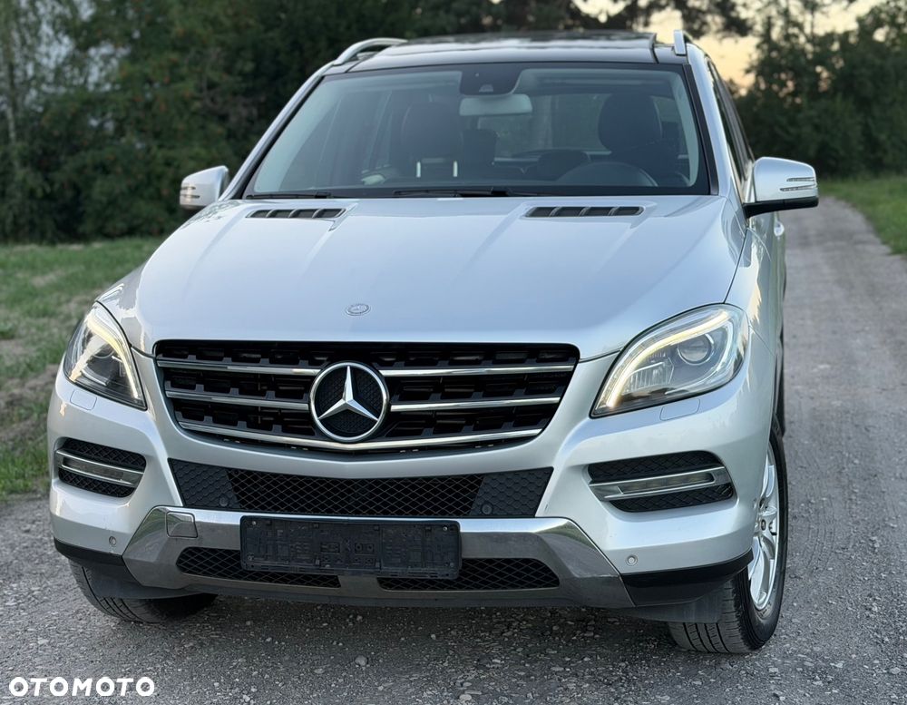 Mercedes-Benz ML - 22