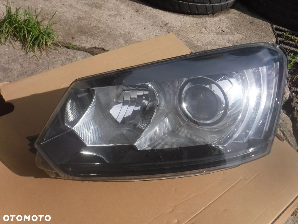 Skoda Yeti Lift xenon skretny lewy prawy lampa - 11